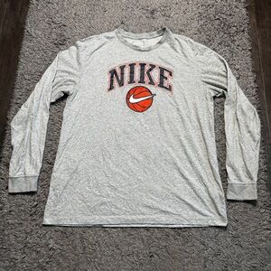 Nike Shirt Mens XL Gray Dri Fit Pullover Long Sleeve Basketball Logo